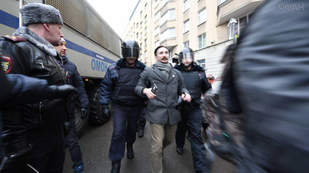 В Госдуме назвали незаконные митинги в России «оранжевой интервенцией» Запада
