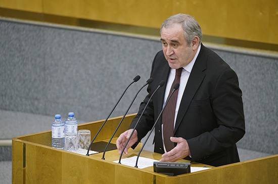 Неверов призвал депутатов всех фракций проголосовать за законопроект об изменении Конституции