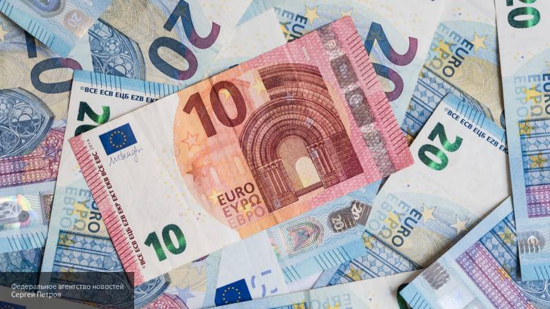 Стоимость евро выросла более чем на 6 рублей