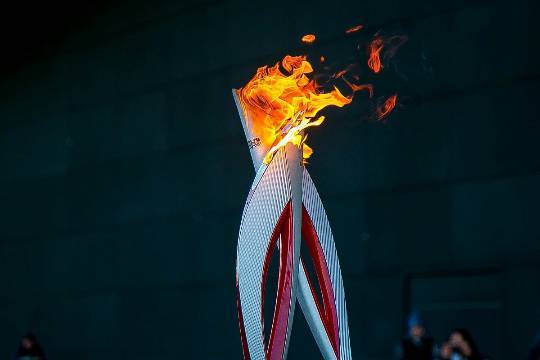 Олимпийский огонь загорится без зрителей