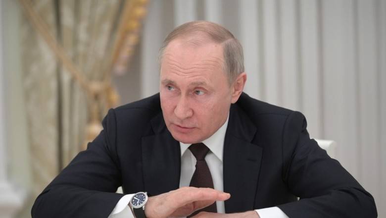 Владимир Путин предложил решить вопрос о президентских сроках в Конституционном суде