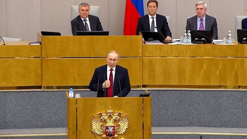 Путин поддержал поправку об обнулении президентских сроков