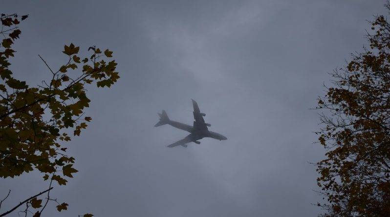 Пустые рейсы: коронавирус вынуждает авиалинии отправлять самолеты без пассажиров