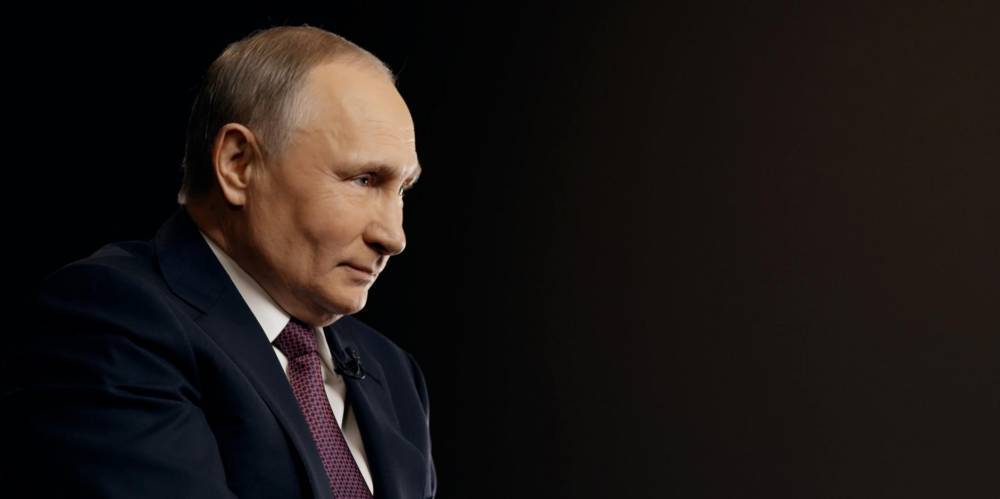 Путин: в будущем власть в РФ станет менее персонифицированной