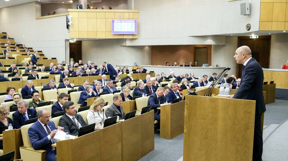 Госдума поддержала поправку Терешковой об отмене ограничения числа президентских сроков