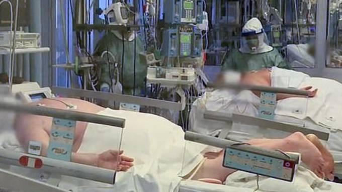 Фото: В Италии больные с коронавирусом в реанимации лежат лицом вниз