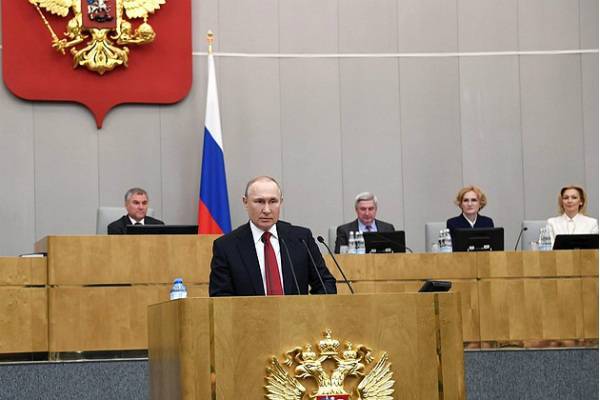 Путин назвал парламентскую республику неприемлемой для России