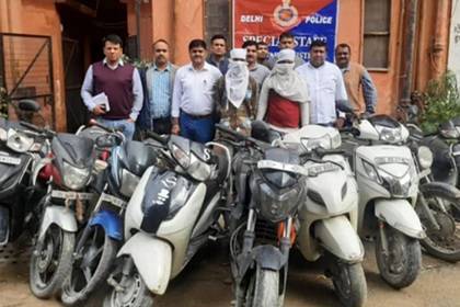 Упрек возлюбленной подвиг мужчину украсть восемь мотоциклов - lenta.ru - India - штат Бихар