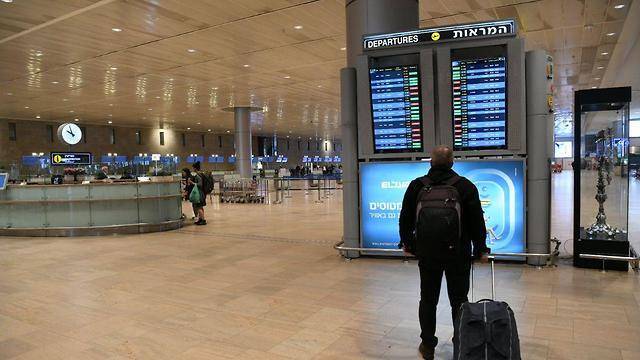 Зарубежные авиакомпании прекращают полеты в Израиль из-за коронавируса