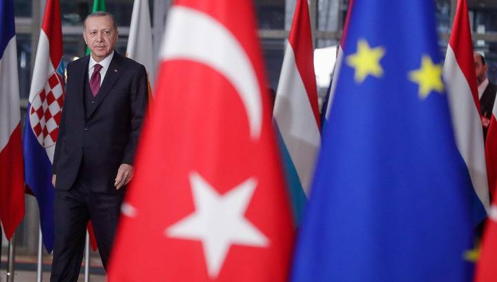 Президент Турции покинул встречу с ЕС без новой договоренности по мигрантам