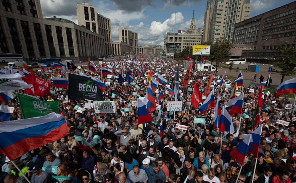 В Москве до 10 апреля запретили массовые мероприятия от 5 тысяч человек из-за коронавируса