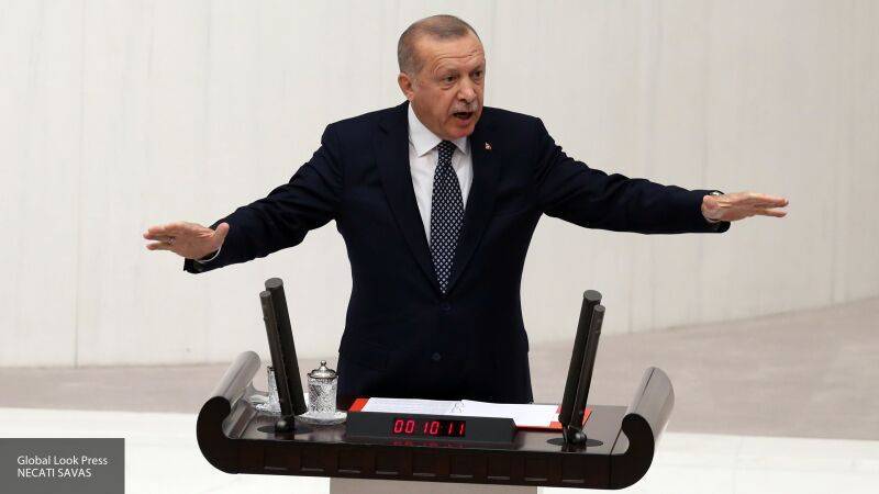Минобороны РФ назвало "преувеличением" заявление Эрдогана об уничтожении восьми "Панцирей"