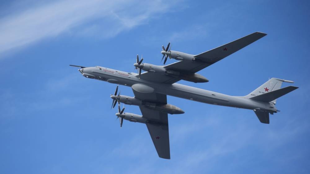 Российские Ту-142 провели полет над морем Ботфорта по всем международным правилам