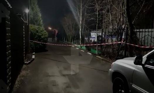 Полиция ищет трех вооруженных налетчиков, напавших на дом замгубернатора Ямала