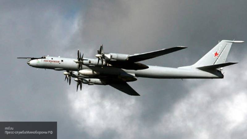 США опубликовали видео сопровождения российских истребителей Ту-142