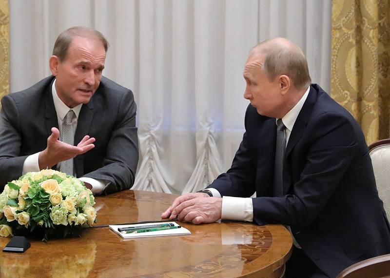 Названа главная тема встречи Путина и Медведчука в Кремле