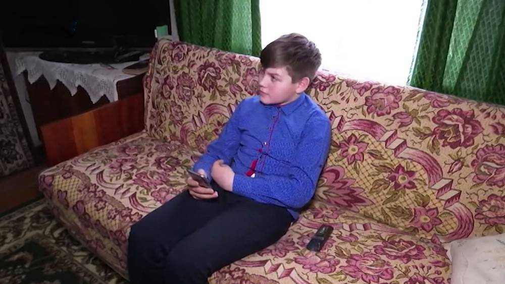 На Украине сироту затравили за песню "Смуглянка"