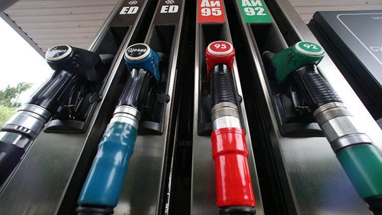 Что будет с ценами на бензин после падения рубля – Минфин