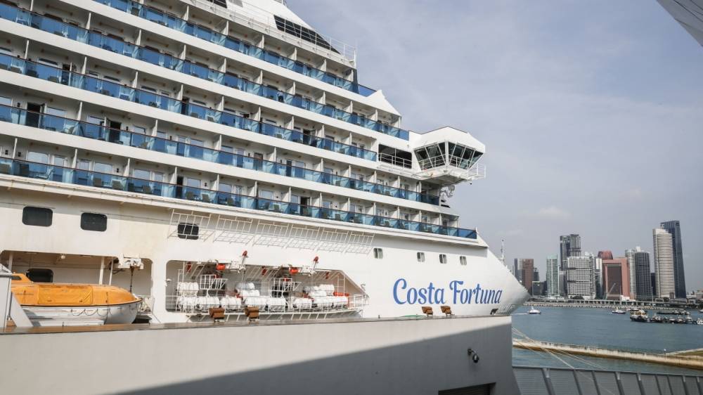 Пассажиры лайнера Costa Fortuna высадились в Сингапуре из-за подозрений на коронавирус