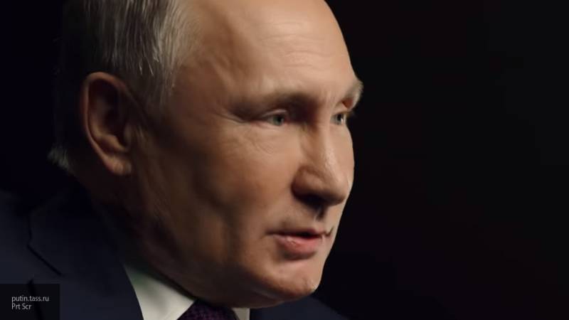 Путин поддерживал конструктивные отношения с четырьмя президентами США