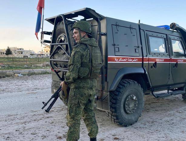 Российские военные оседлали шоссе М-4