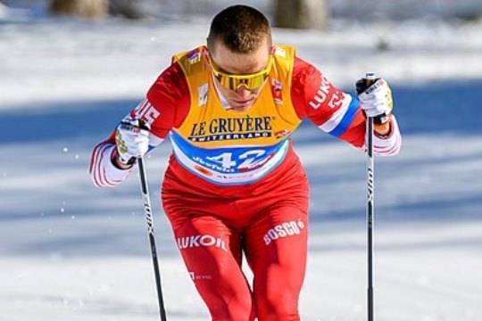 Александр Большунов досрочно выиграл Кубок мира по лыжным гонкам