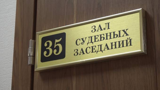 Экс-полицейский Уметбаев извинился перед Голуновым в суде
