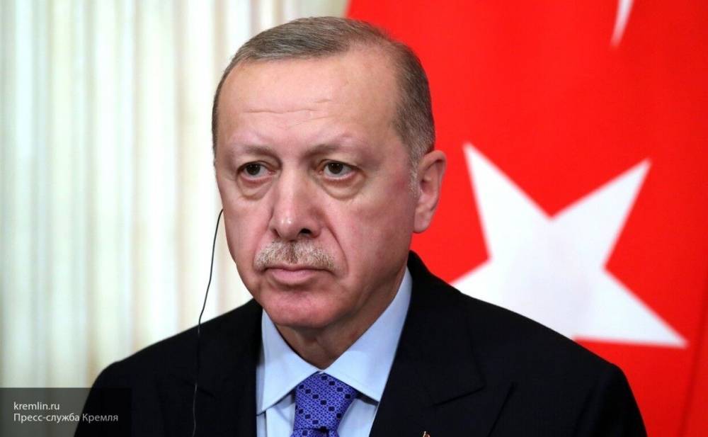Эрдоган запустил в Европу беженцев, чтобы заставить ЕС уступить