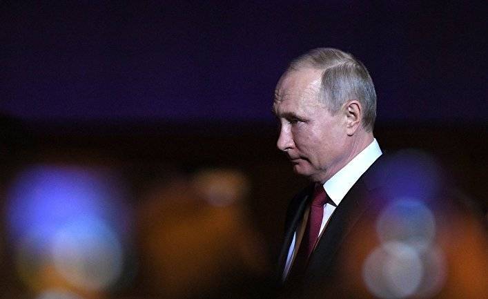 «Произошедшее — путч»: Владимир Путин может остаться у власти пожизненно (Le Monde, Франция)
