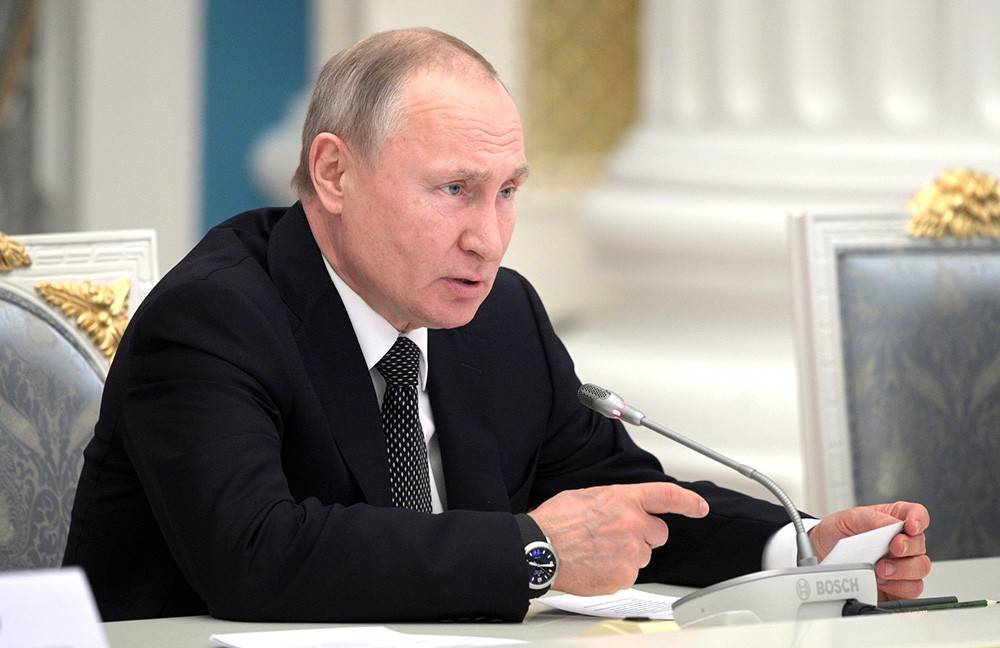 Путин заявил об устойчивости экономики России