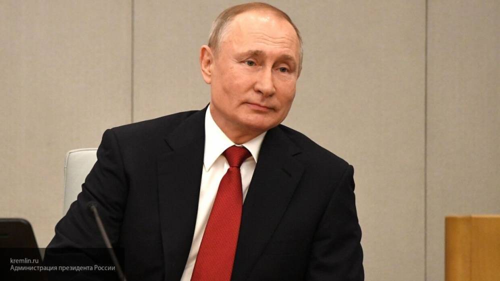 Путин заявил, что у правительства есть ресурсы для сохранения экономической устойчивости
