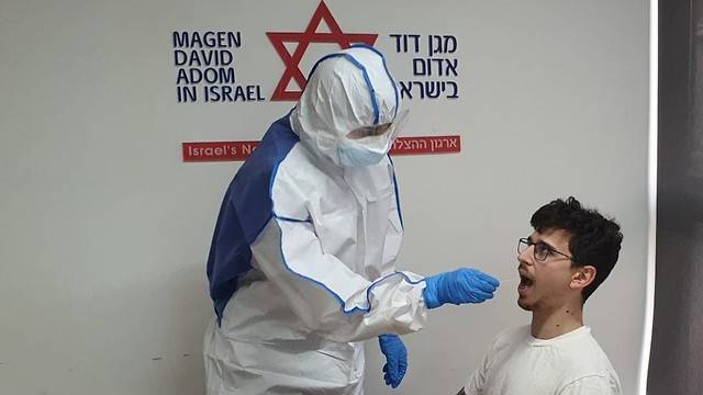 В Израиле начнут делать анализ на коронавирус при любом кашле: подробности
