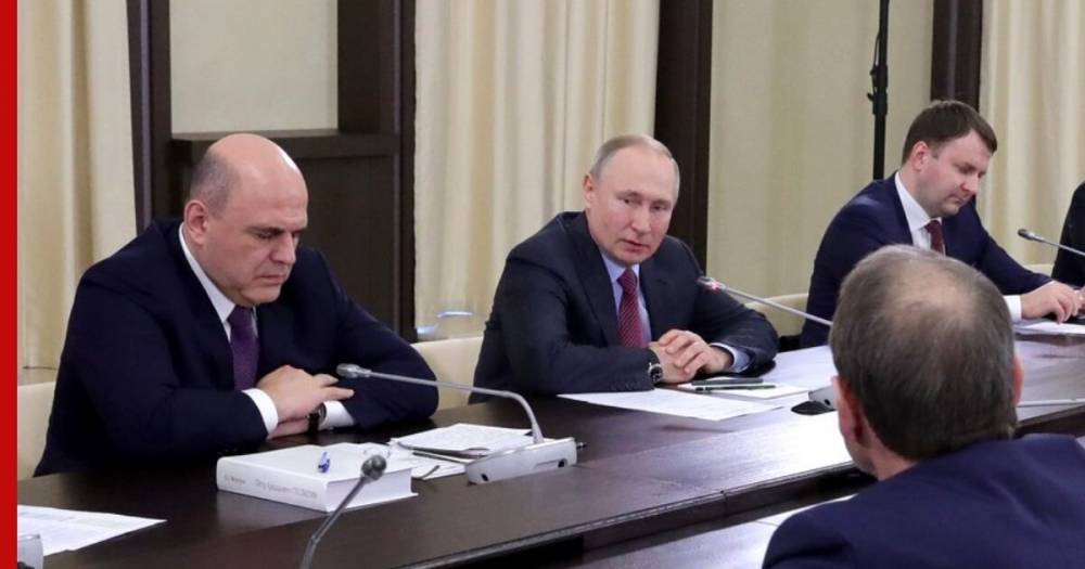 Путин выразил уверенность в устойчивости ключевых отраслей России