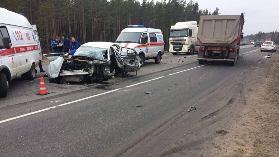 Массовое ДТП привело к пробке на трассе "Скандинавия" под Петербургом, пострадали семь человек