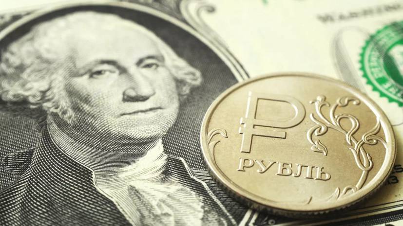 Омбудсмен оценил возможность финансового кризиса в России