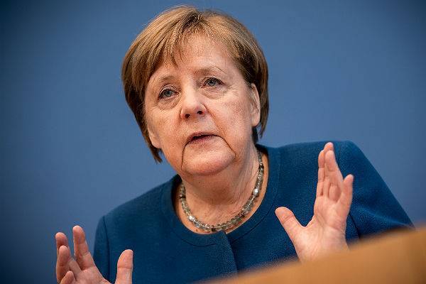 Меркель предрекла заражение коронавирусом двух третей населения