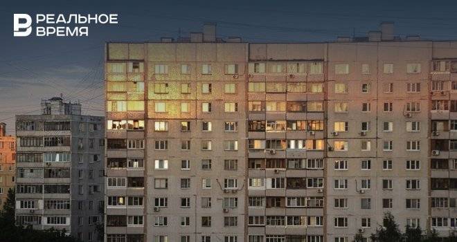 Следком Татарстана выясняет обстоятельства гибели челнинца, упавшего с 11-ого этажа, спускаясь на простынях