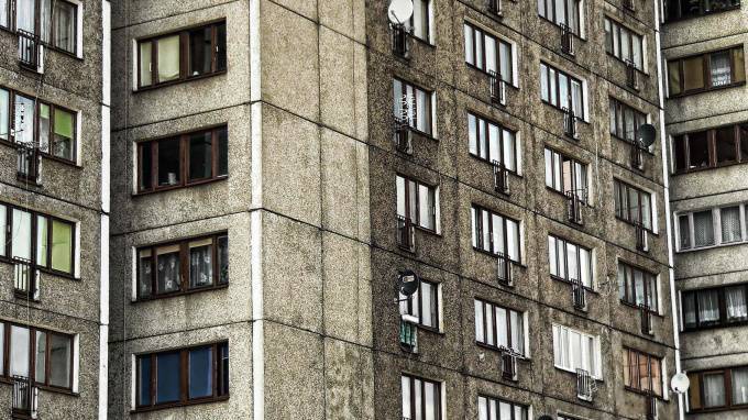 Несколько домов в Выборгском районе Петербурга остались без света