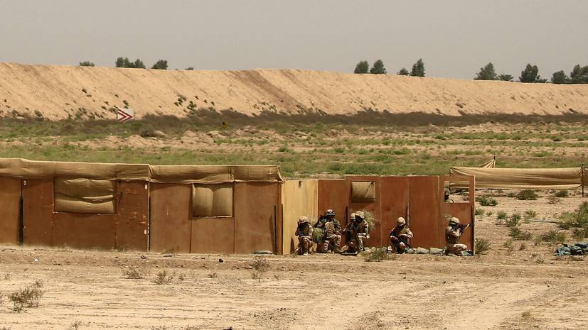СМИ: Около базы Эт-Таджи с военными США в Ираке упало десять ракет