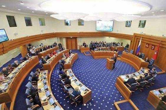 Депутатам Мосгордумы дали всего 14 часов на внесение поправок к закону о Конституции