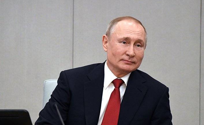 Bloomberg (США): Путин не так уж устойчив к обрушению цен на нефть, как он демонстрирует