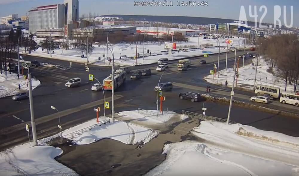 ДТП на перекрёстке Ленина — Терешковой в Кемерове попало на видео