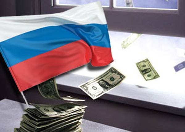 Рубль и нефть упали до четырехлетних минимумов: доллар – больше 74, евро – больше 84