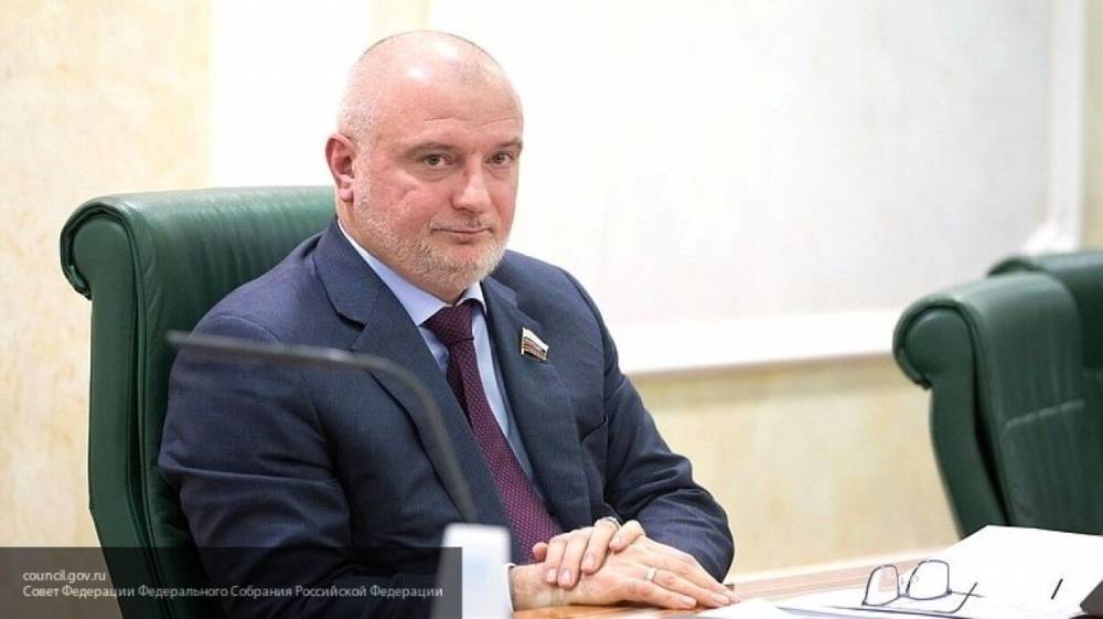 Совет Федерации утвердит поправки в Конституцию 14 марта