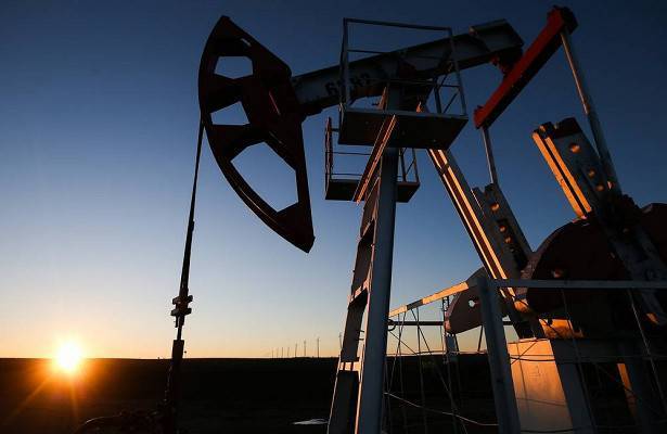 Названы риски для России из-за обвала нефти