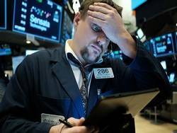 Торги на биржах США приостановили из-за обвала