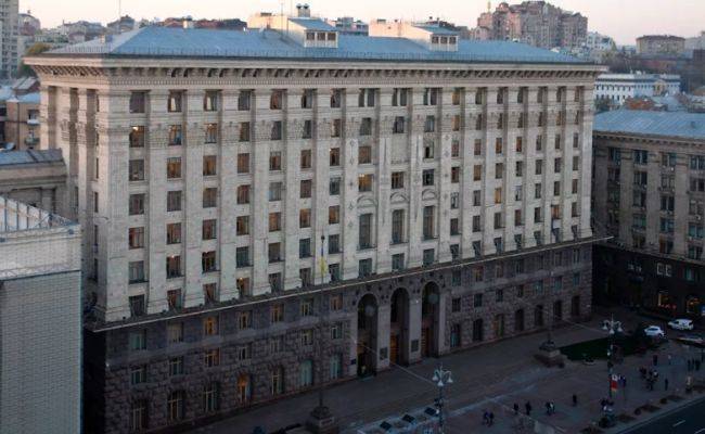 Горсовет Киева расторг договор на аренду земель с посольством России
