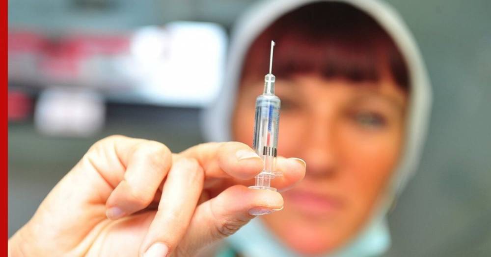 Названа польза прививки от гриппа в борьбе с коронавирусом