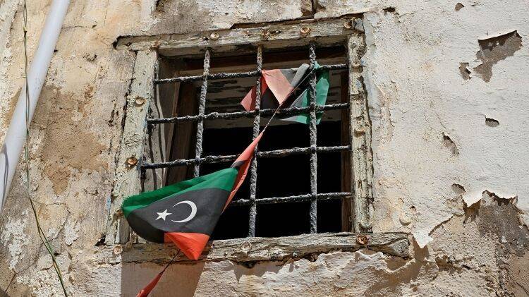 Премьер Алжира призвал мировое сообщество помочь Ливии преодолеть кризис