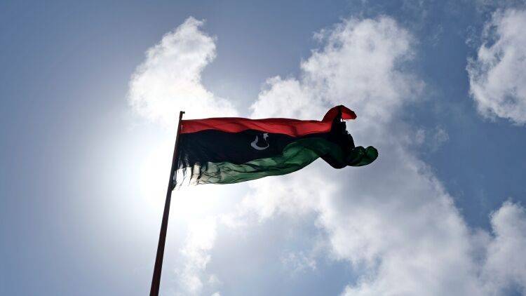 Премьер Алжира заявил, что перемирие в Ливии продолжает нарушаться